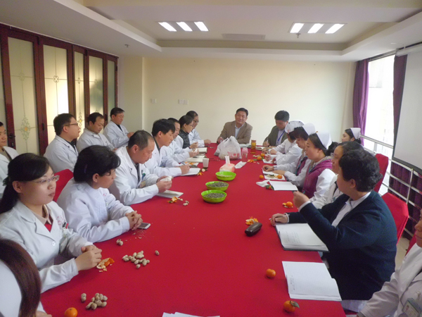 向车头看齐，奋力前行